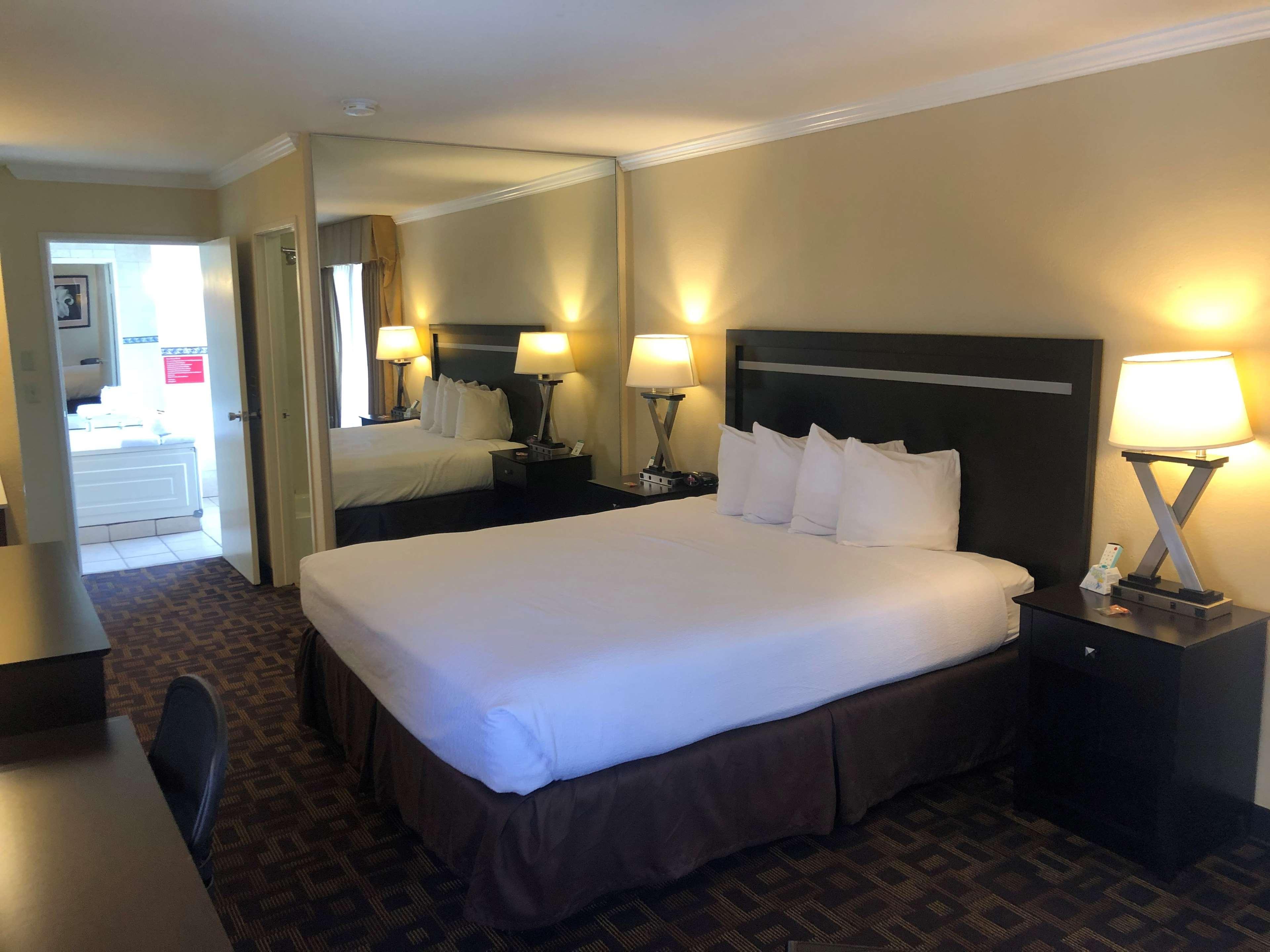 Best Western Plus Inn Of Hayward Dış mekan fotoğraf